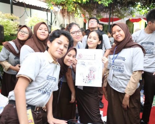 Diskusi Penanaman Karakter Tingkat SMP dan SMA